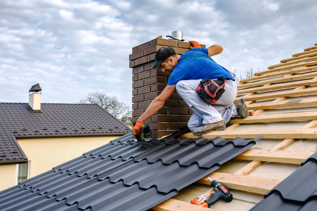 An informative step-by-step guide to installing a roof